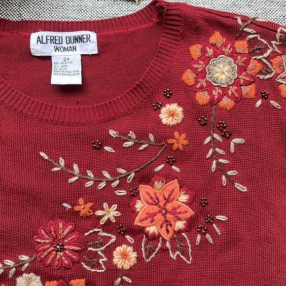 90s Vintage Embroidered Floral Fall Sweater with beaded detailing, Size: 2X - Picture 5 of 17